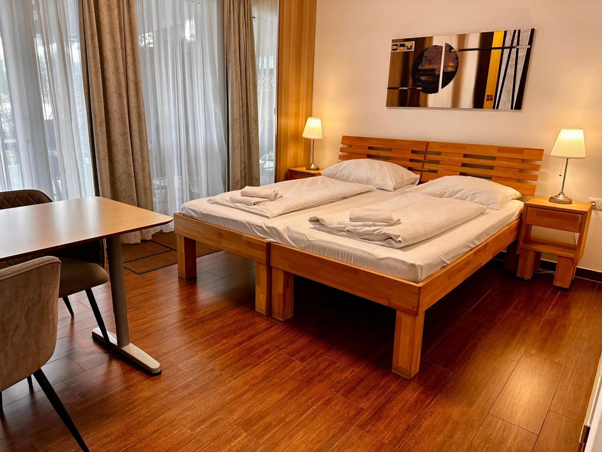 Ajo Vienna Beach - Contactless Check-In Bagian luar foto
