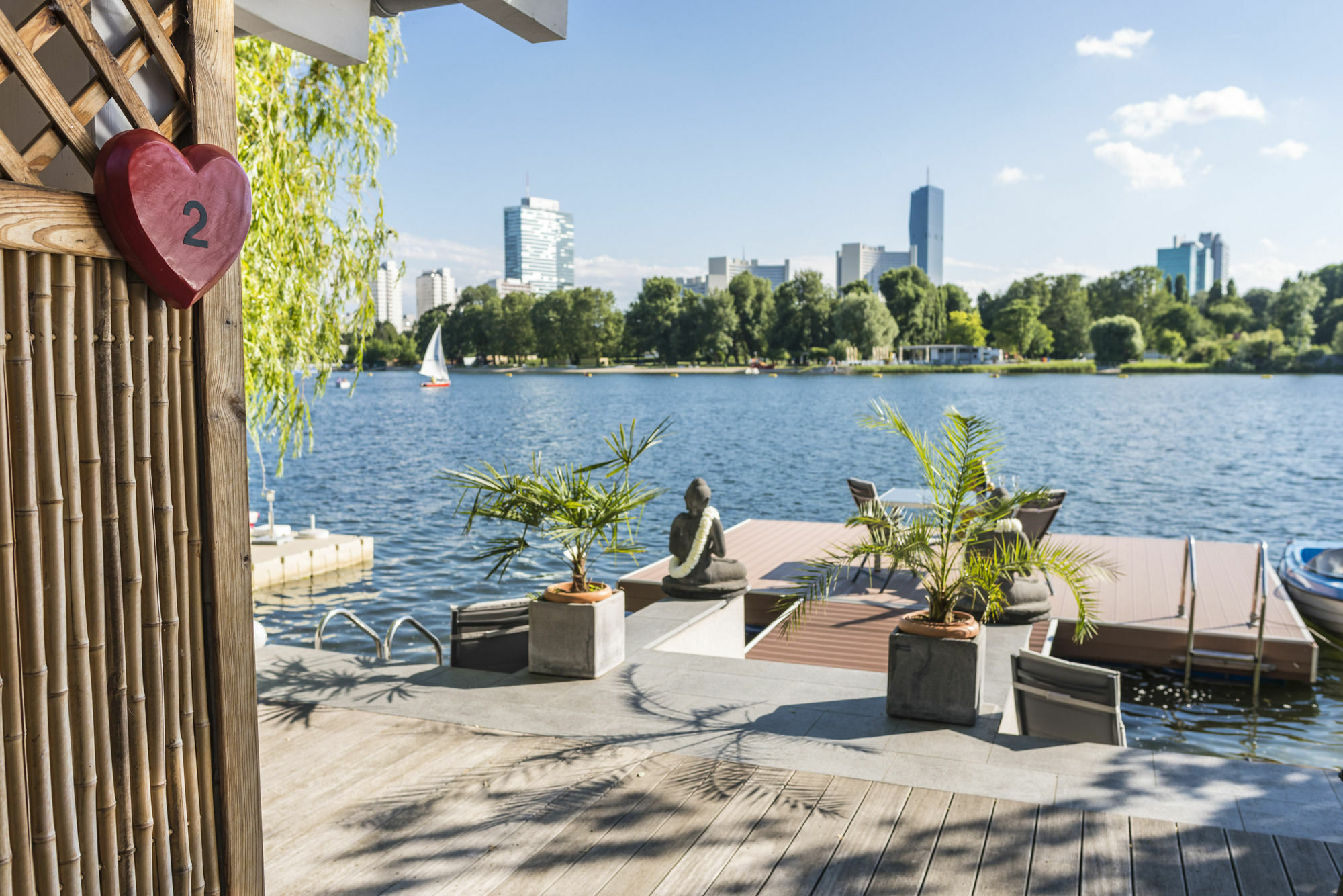 Ajo Vienna Beach - Contactless Check-In Bagian luar foto