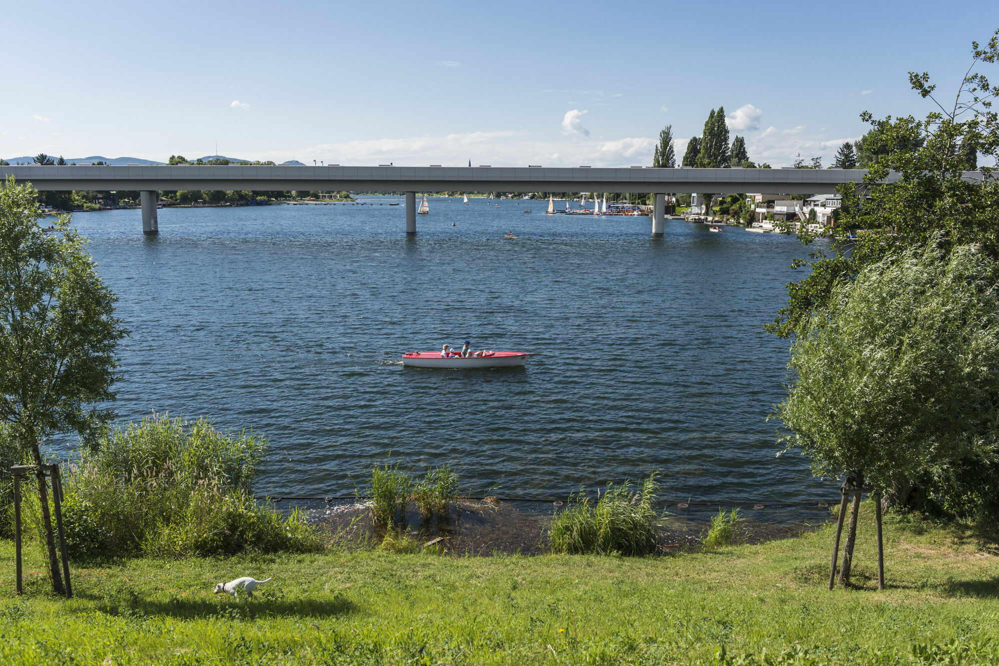 Ajo Vienna Beach - Contactless Check-In Bagian luar foto