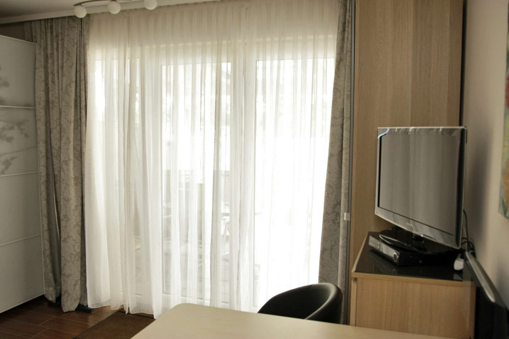 Ajo Vienna Beach - Contactless Check-In Bagian luar foto